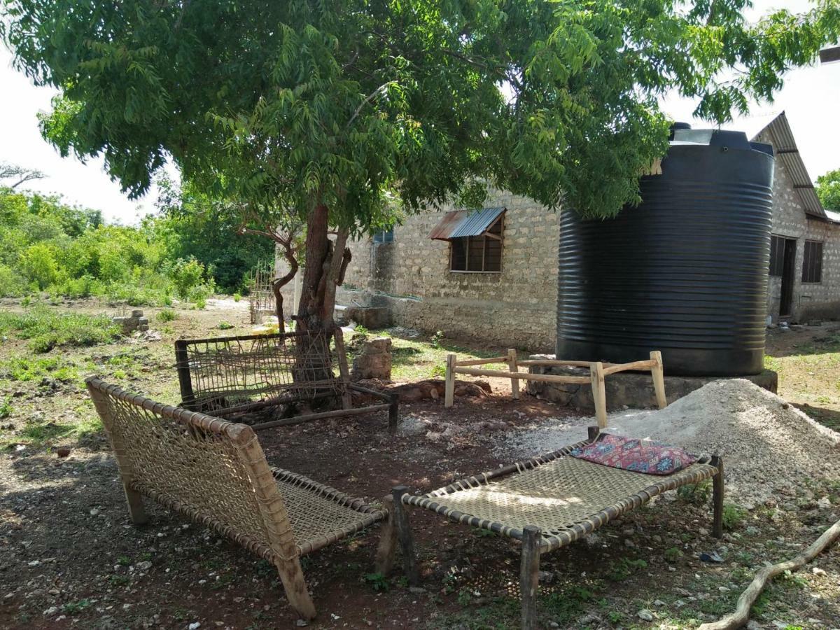 Wasini Raha Snorkeling And Diving Apartamento Exterior foto
