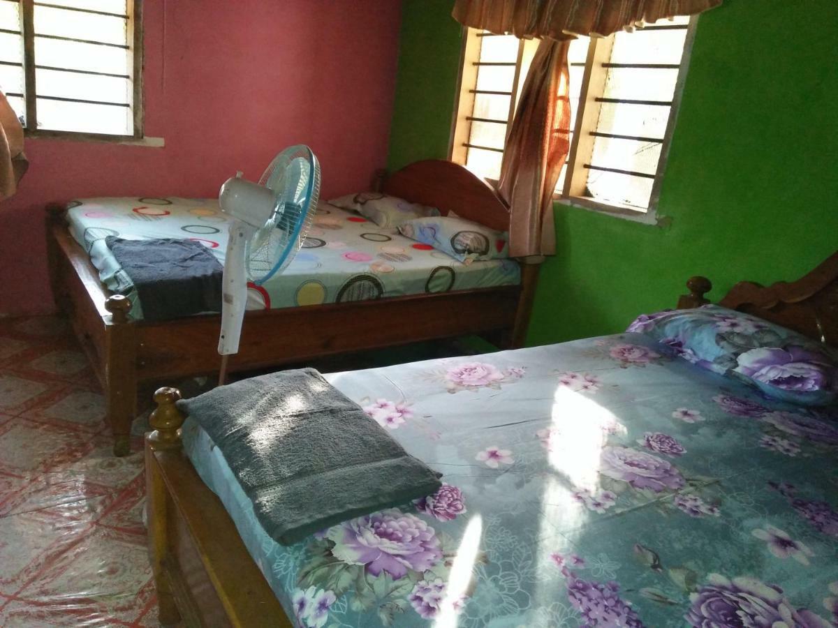 Wasini Raha Snorkeling And Diving Apartamento Exterior foto